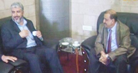 خالد مشعل لدى وصوله صنعاء أمس